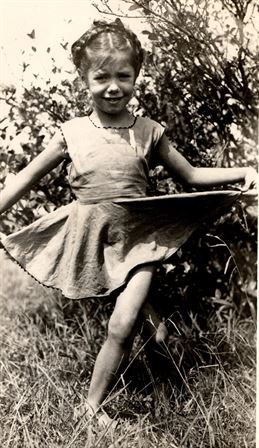 Kathryn Josephine Williams - Photo 71