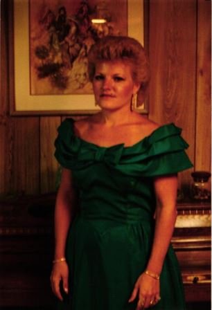 Debbie Prosperie - Photo 21