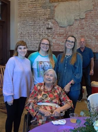 Martha Cockerham - Photo 10