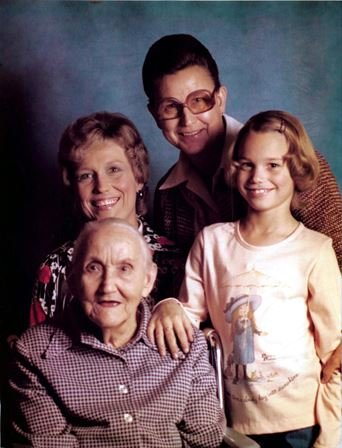 Martha Cockerham - Photo 41