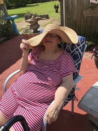 Orelia Marie Saltzman - Photo 18