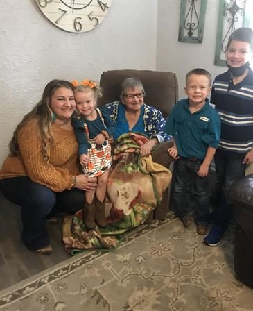 Orelia Marie Saltzman - Photo 26