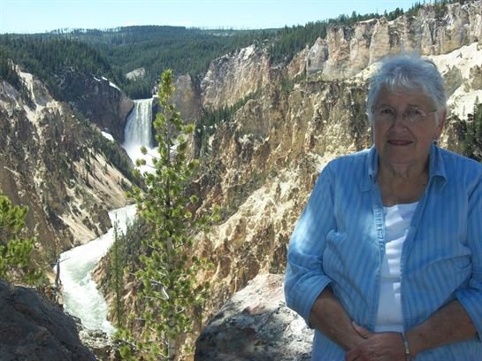 Elizabeth "Betty" Ann Chandler - Photo 6