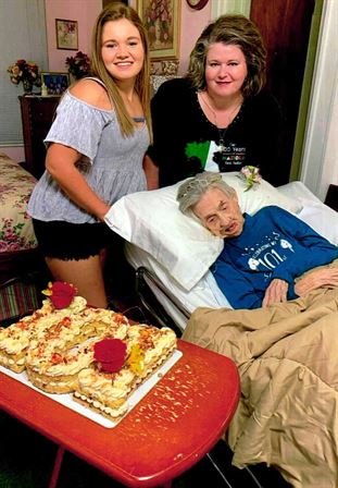 Mary Frances Mazzola Bethard - Photo 42