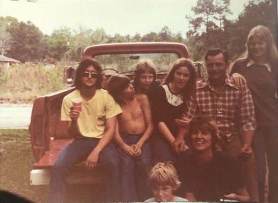 Shirley May Young - Photo 43