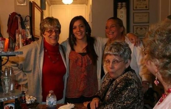 Shirley May Young - Photo 85