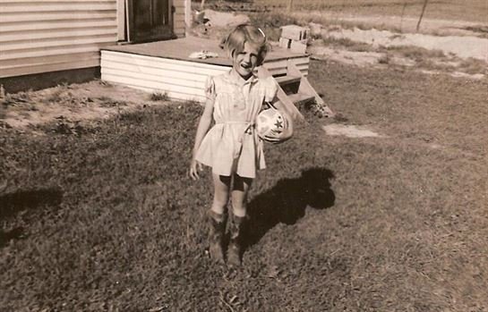 Shirley May Young - Photo 103