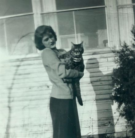 Shirley May Young - Photo 118