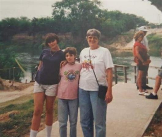 Shirley May Young - Photo 144