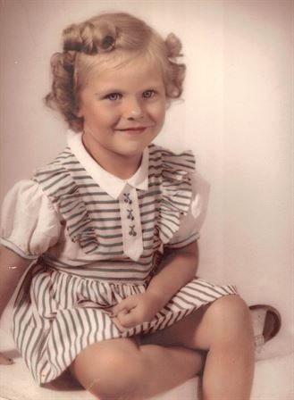 Anita Louise Bussell - Photo 36