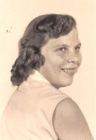 Anita Louise Bussell - Photo 51