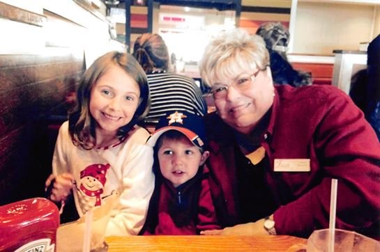 Anita Louise Bussell - Photo 72