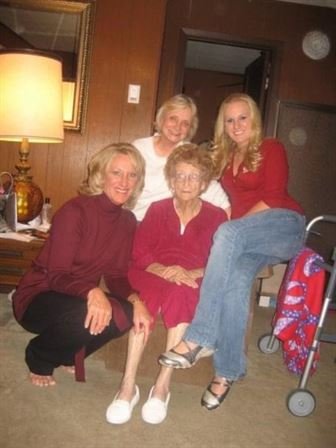 Mary Elizabeth Rush Mazoch - Photo 7