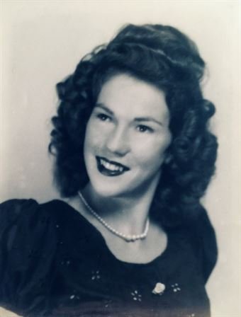 Annie Lee Belanger - Photo 52