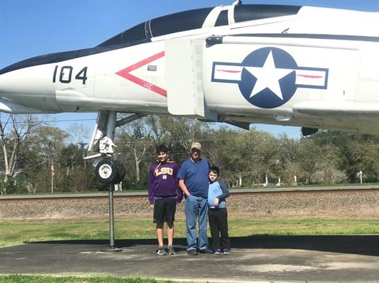 Tommy Lynn Henry - Photo 3