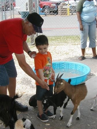 Tommy Lynn Henry - Photo 12