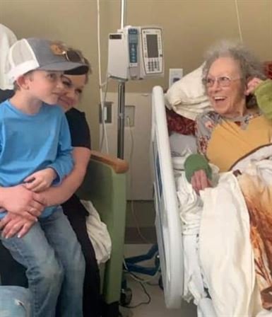 Evelyn Rose Montgomery - Photo 42