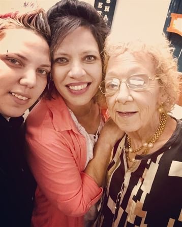 Evelyn Rose Montgomery - Photo 52