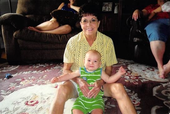 Vivian Sue Dolan - Photo 20