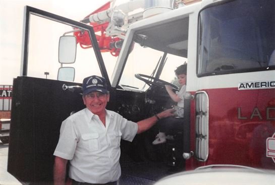 C. R. "Bill" Kiihnl - Photo 55