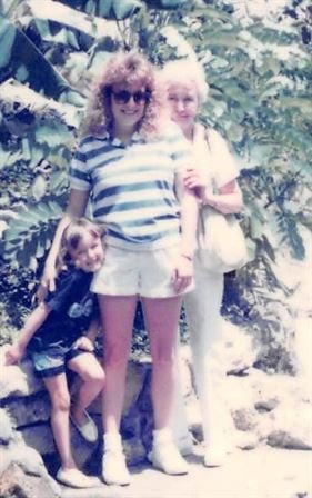 Donna F. Klein - Photo 24