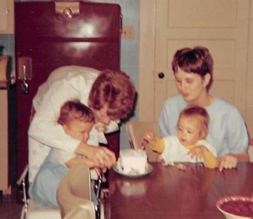 Rebecca Sue Burlin - Photo 21