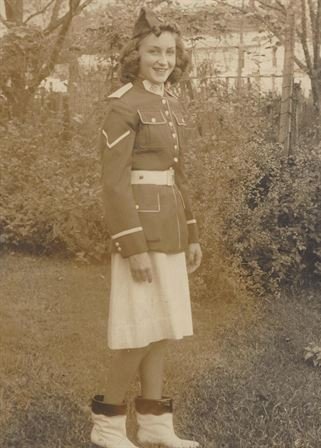 Justine Pachar - Photo 43