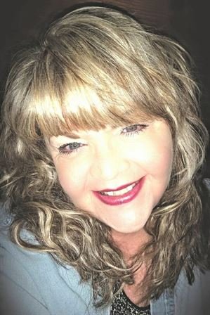 Deborah Bishop - Photo 10