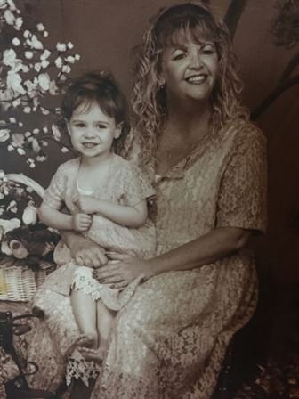 Deborah Bishop - Photo 15