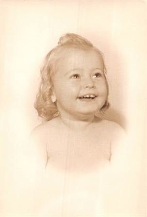 Mary Elizabeth Cerny - Photo 15