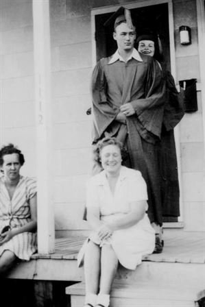 Dell Prentis Baker - Photo 4