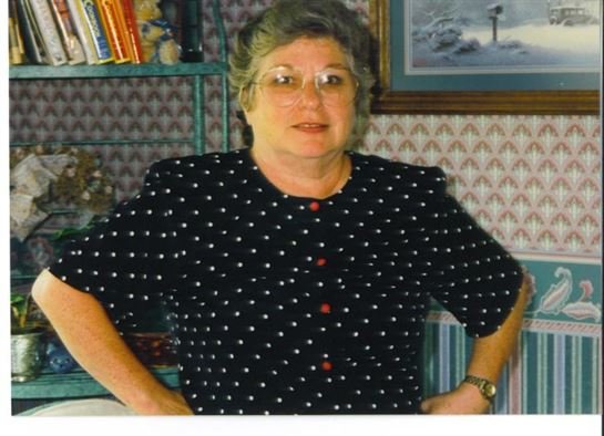 Lynette Louise Watts - Photo 2