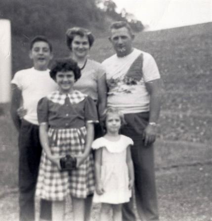 Sharon Anne Davis - Photo 18