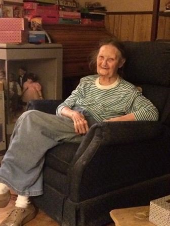 Gloria Mary Jacobs - Photo 5