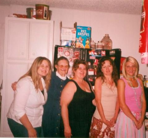 Gloria Mary Jacobs - Photo 32