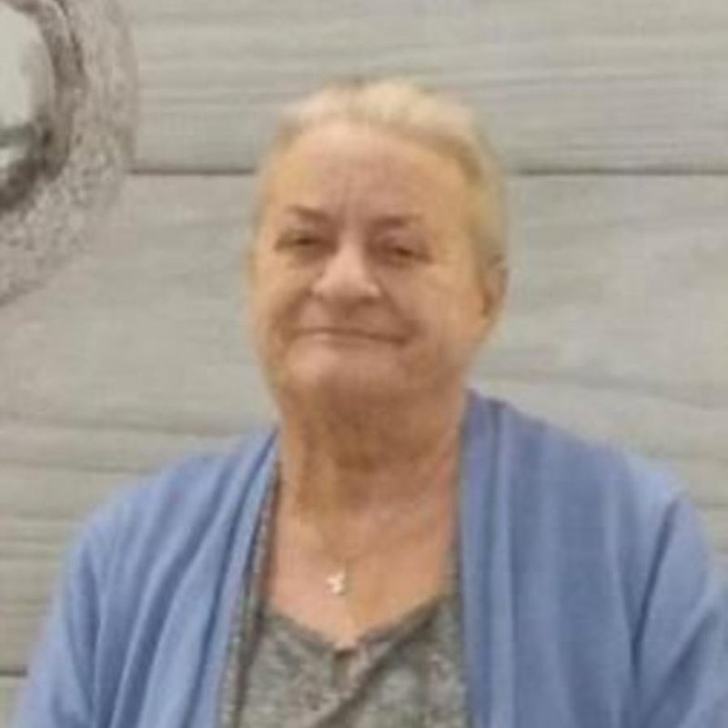 Marie Searkino Young - Photo 2