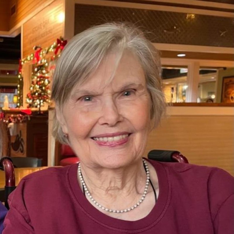 Jean Campbell - Photo 2