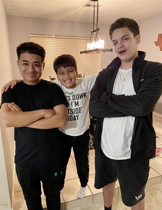 Joshua Vargas - Photo 18