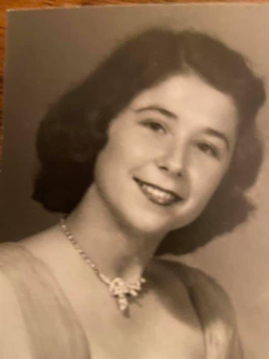 Doris Elaine Van Benthuysen - Photo 2