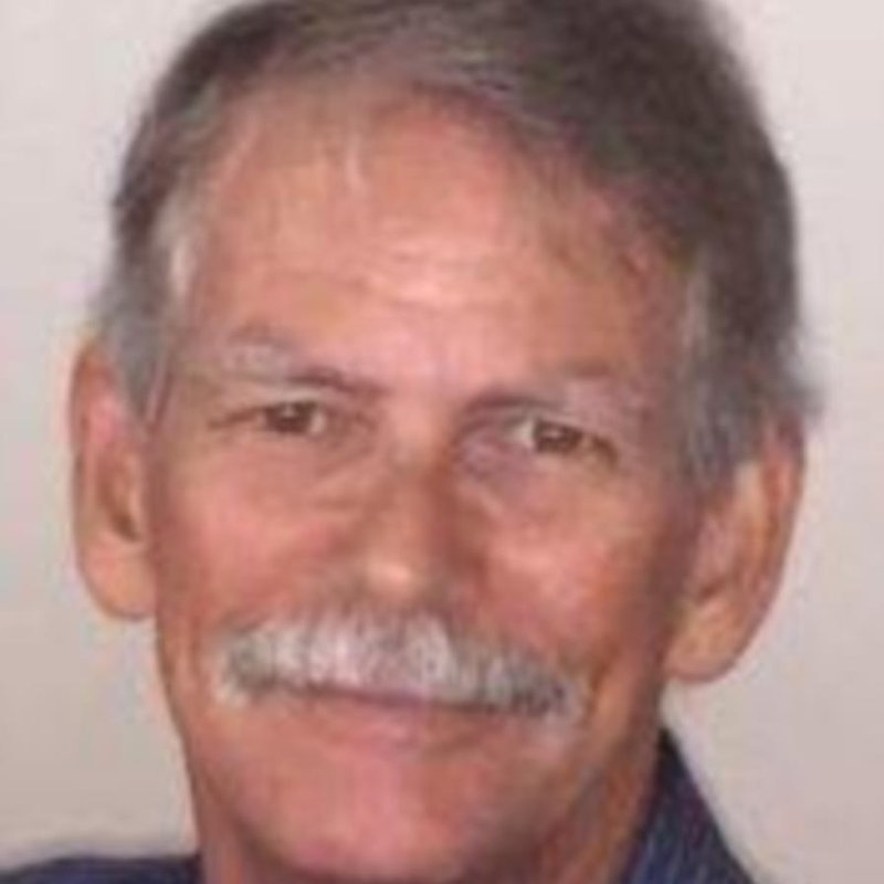 Charles "Chuck" Robert Thompson - Photo 2