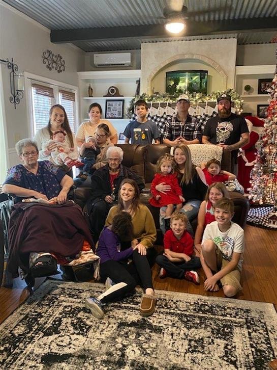 Barbara Cormier Becker - Photo 82