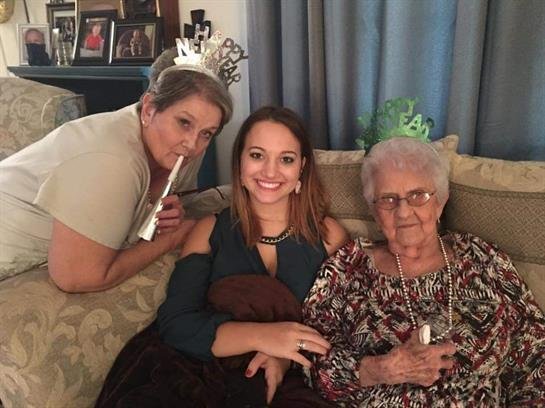 Barbara Cormier Becker - Photo 133