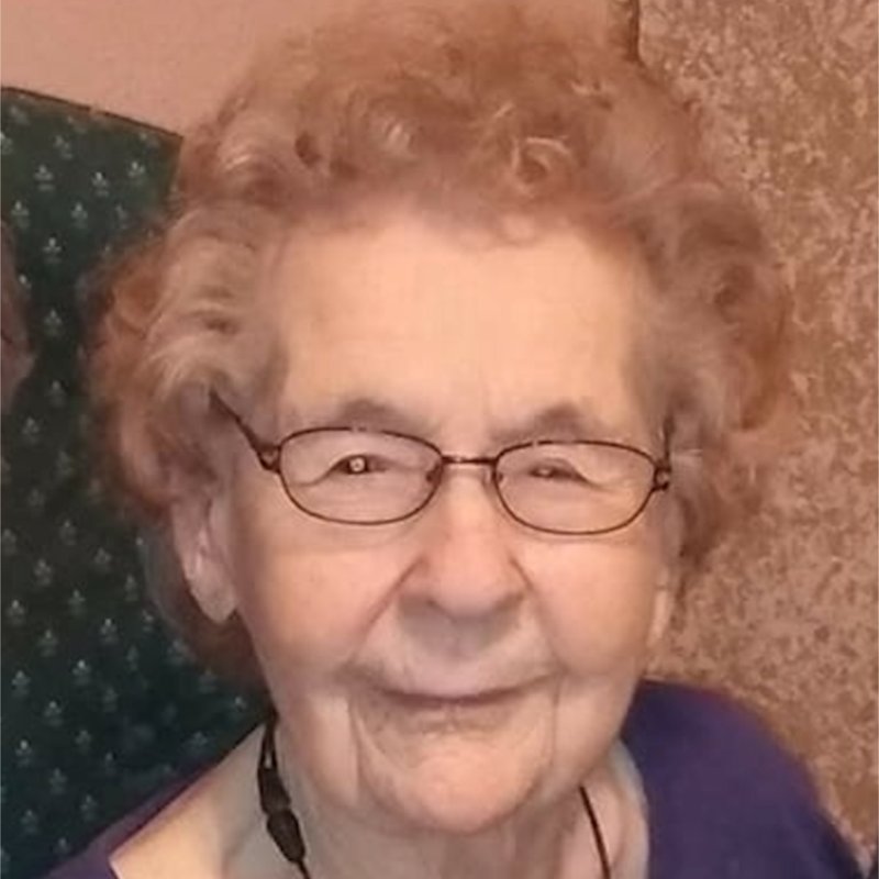 Lucy Broussard Loeve - Photo 2