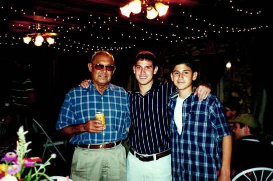 Robert Cardenas Molina - Photo 9