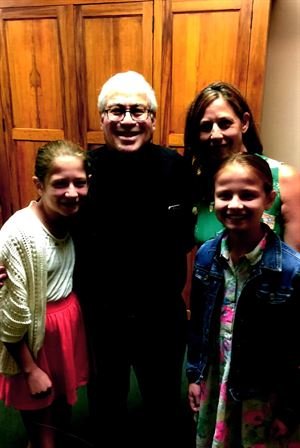 Robert Cardenas Molina - Photo 11