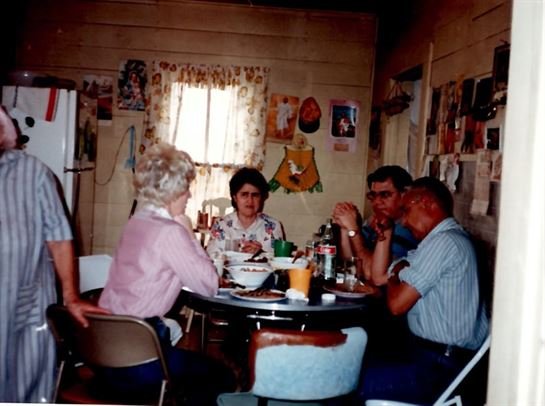 Robert Cardenas Molina - Photo 36