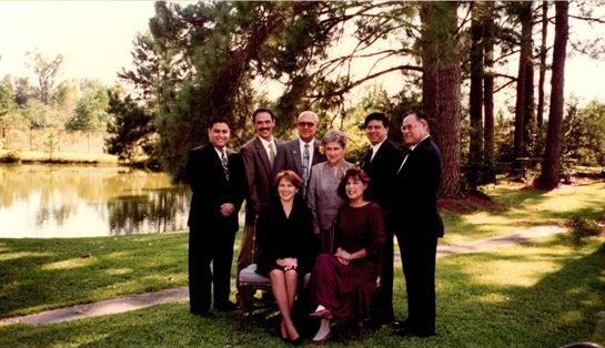 Robert Cardenas Molina - Photo 69