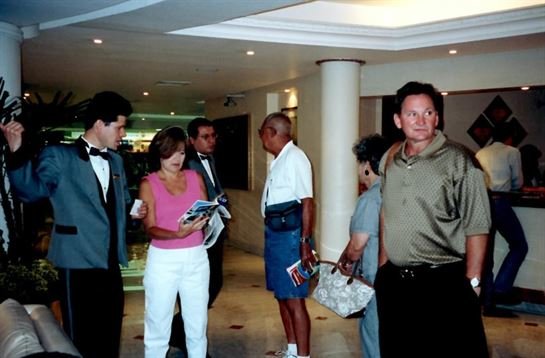 Robert Cardenas Molina - Photo 73