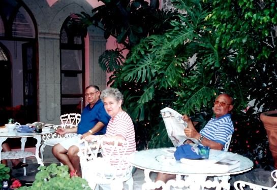 Robert Cardenas Molina - Photo 93