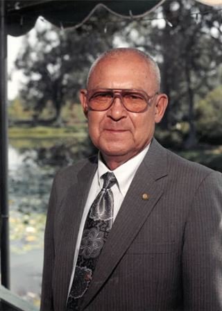 Robert Cardenas Molina - Photo 94